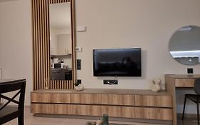 Iris City Center Premium Studio